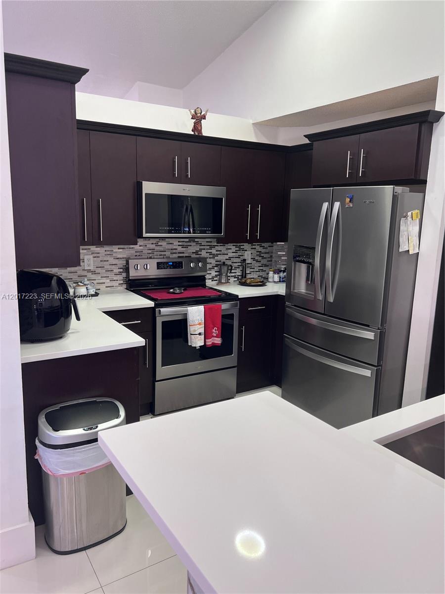 SECTOR 2-PARCELS 21A 25 2 - Residential Lease