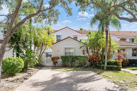 1551 Seagrape Way Hollywood FL 33019