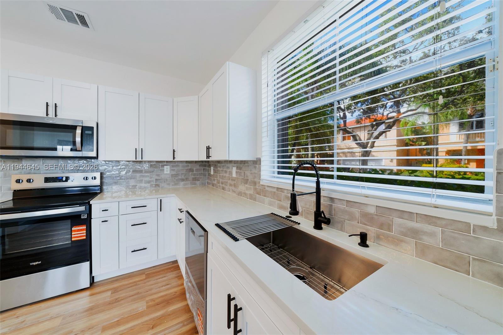 WEST LAKE VILLAGE PLAT - Residential