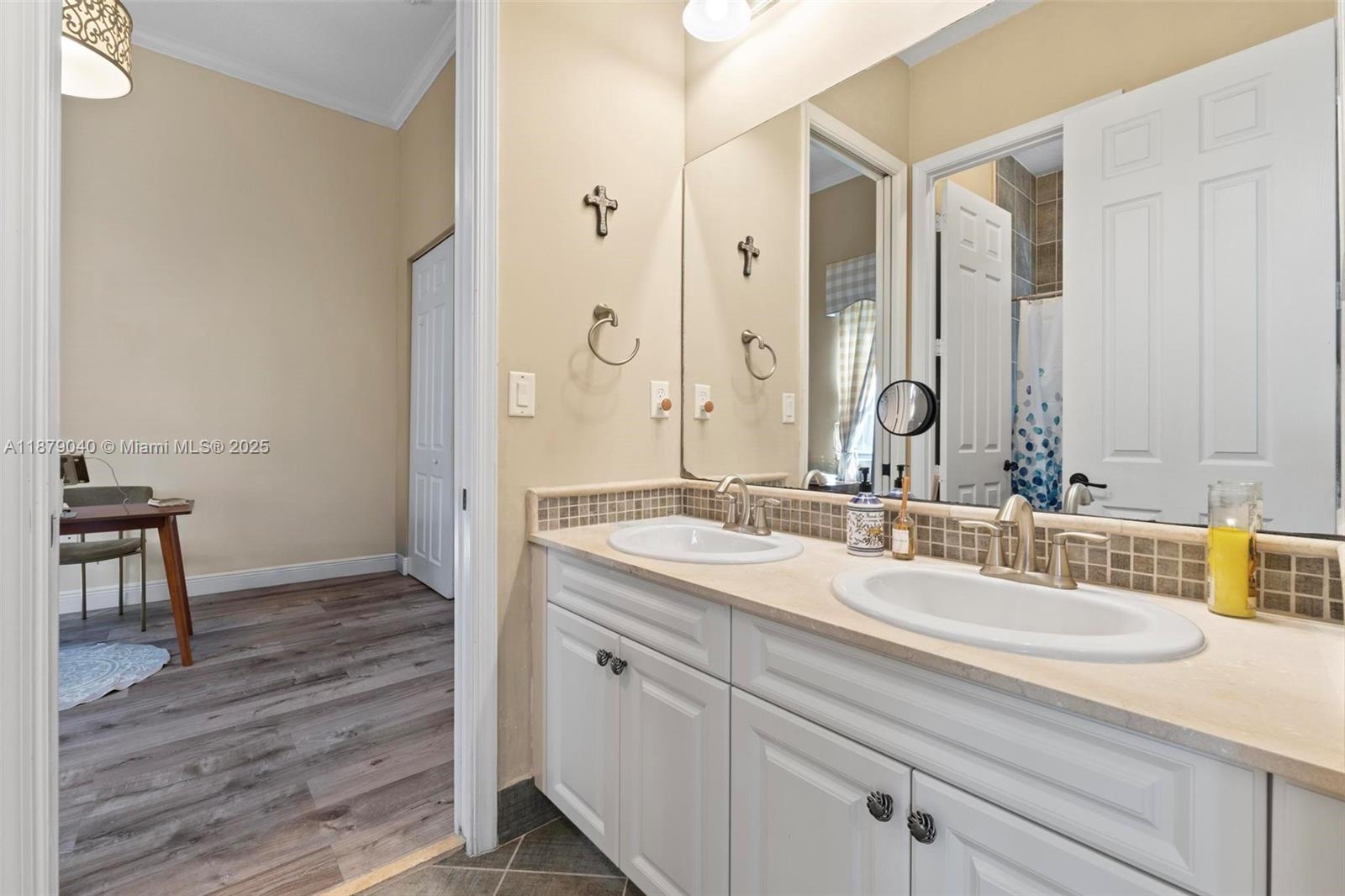 MONTERRA PLAT - Residential Lease