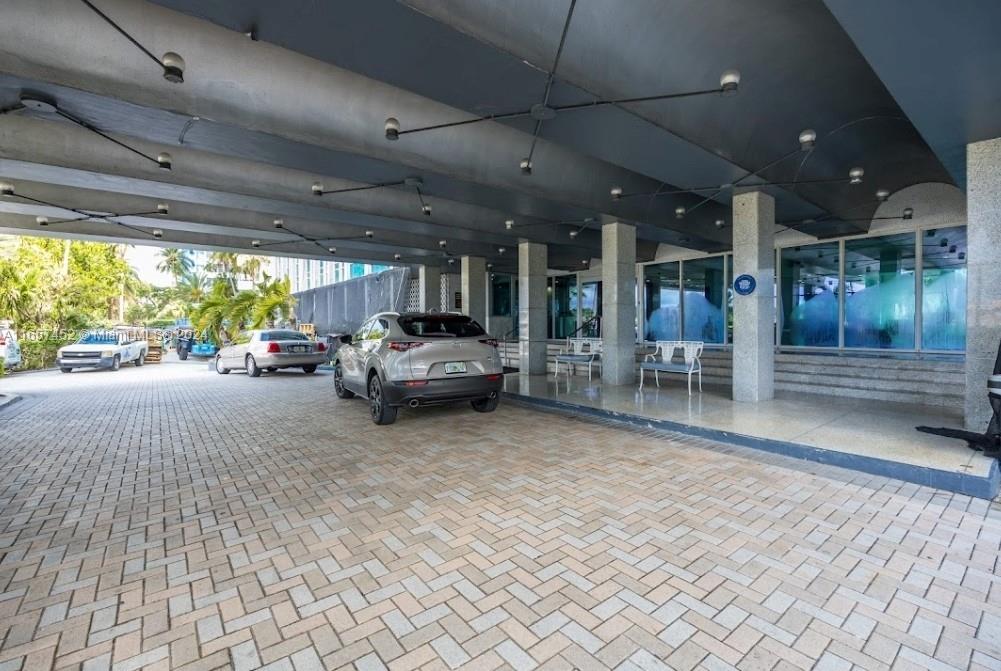 CRYSTAL HOUSE CONDO - Residential