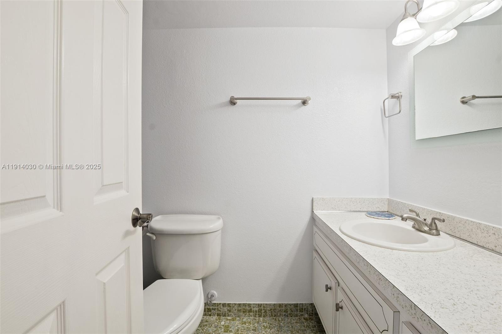 WATERGATE CONDOMINIUM NO - Residential Lease