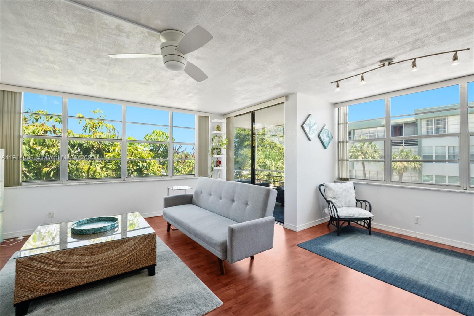 WATERGATE CONDOMINIUM NO - Residential Lease