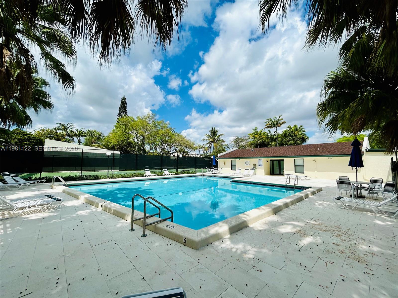 SUNSET CONDOR PH I - Residential Lease