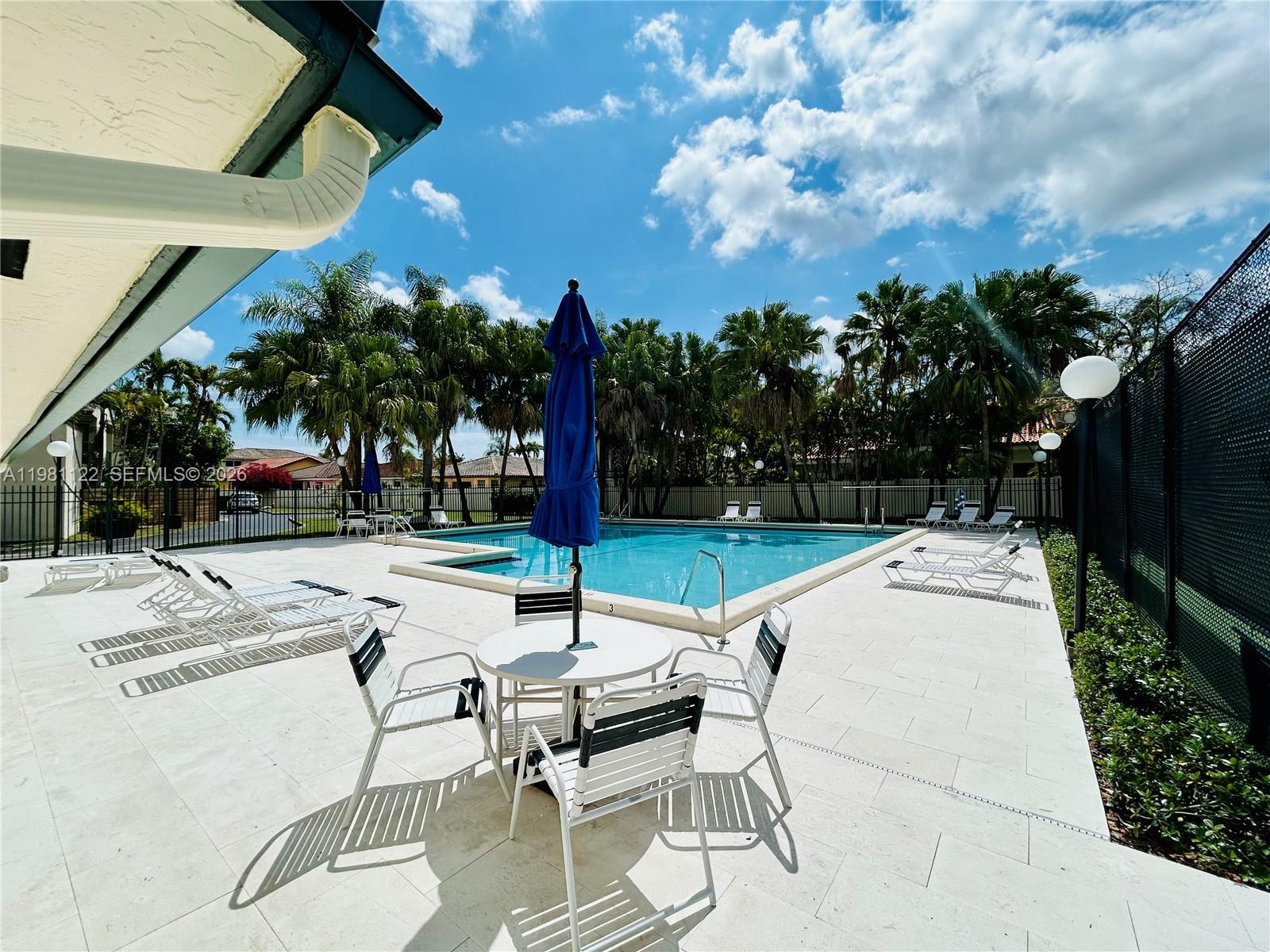 SUNSET CONDOR PH I - Residential Lease