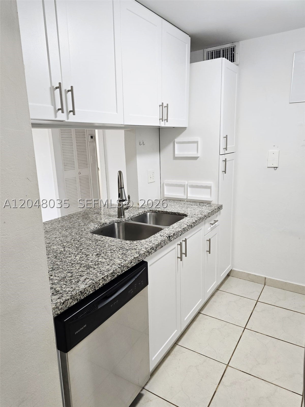 8877 Fontainebleau Blvd 202, Miami FL 33172