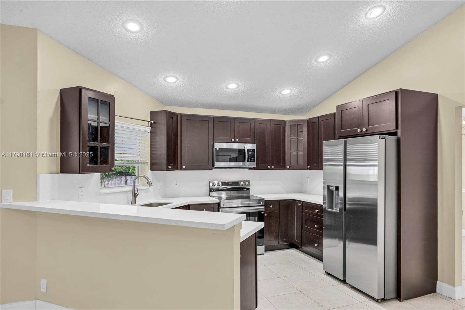 FOREST RIDGE SINGLE FAMIL - Residential