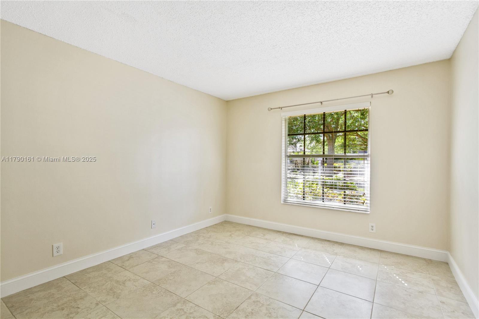FOREST RIDGE SINGLE FAMIL - Residential