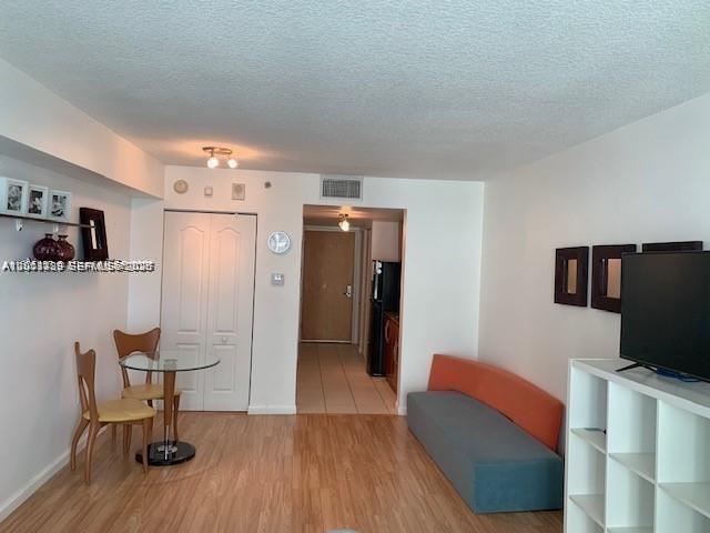 1200 Brickell Bay Dr 2716