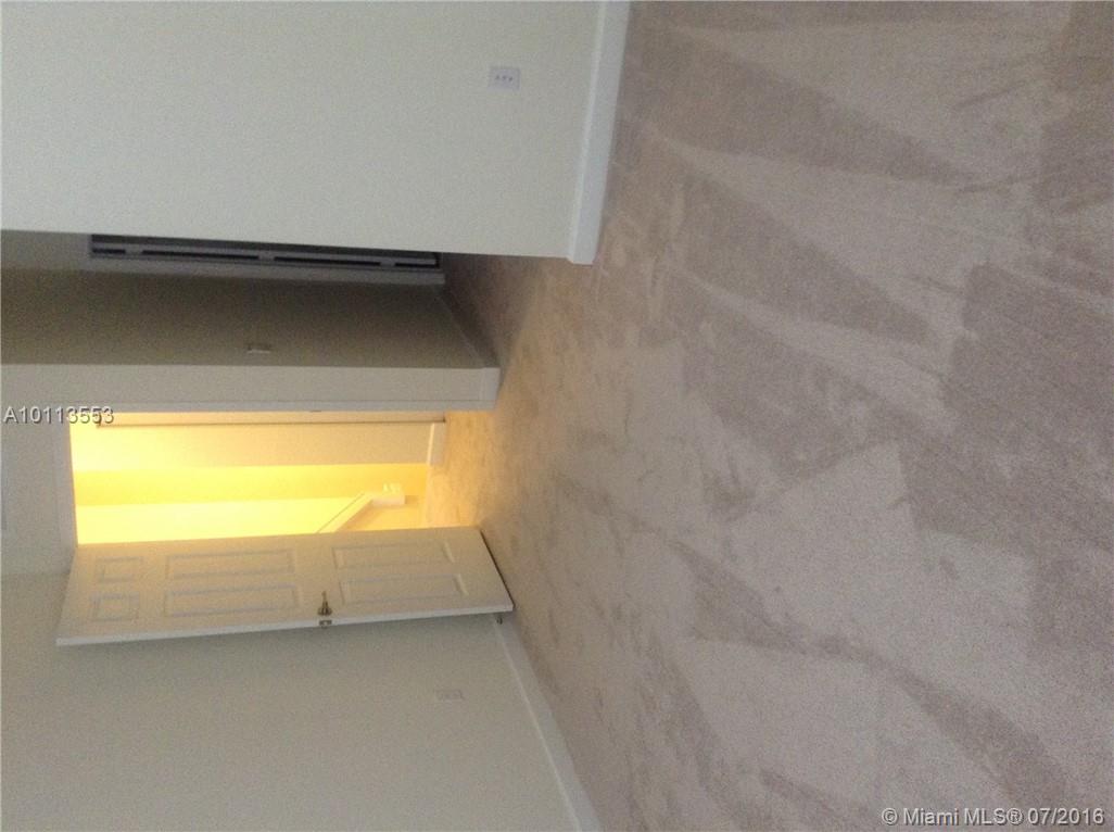 ADAGIO - Residential Lease