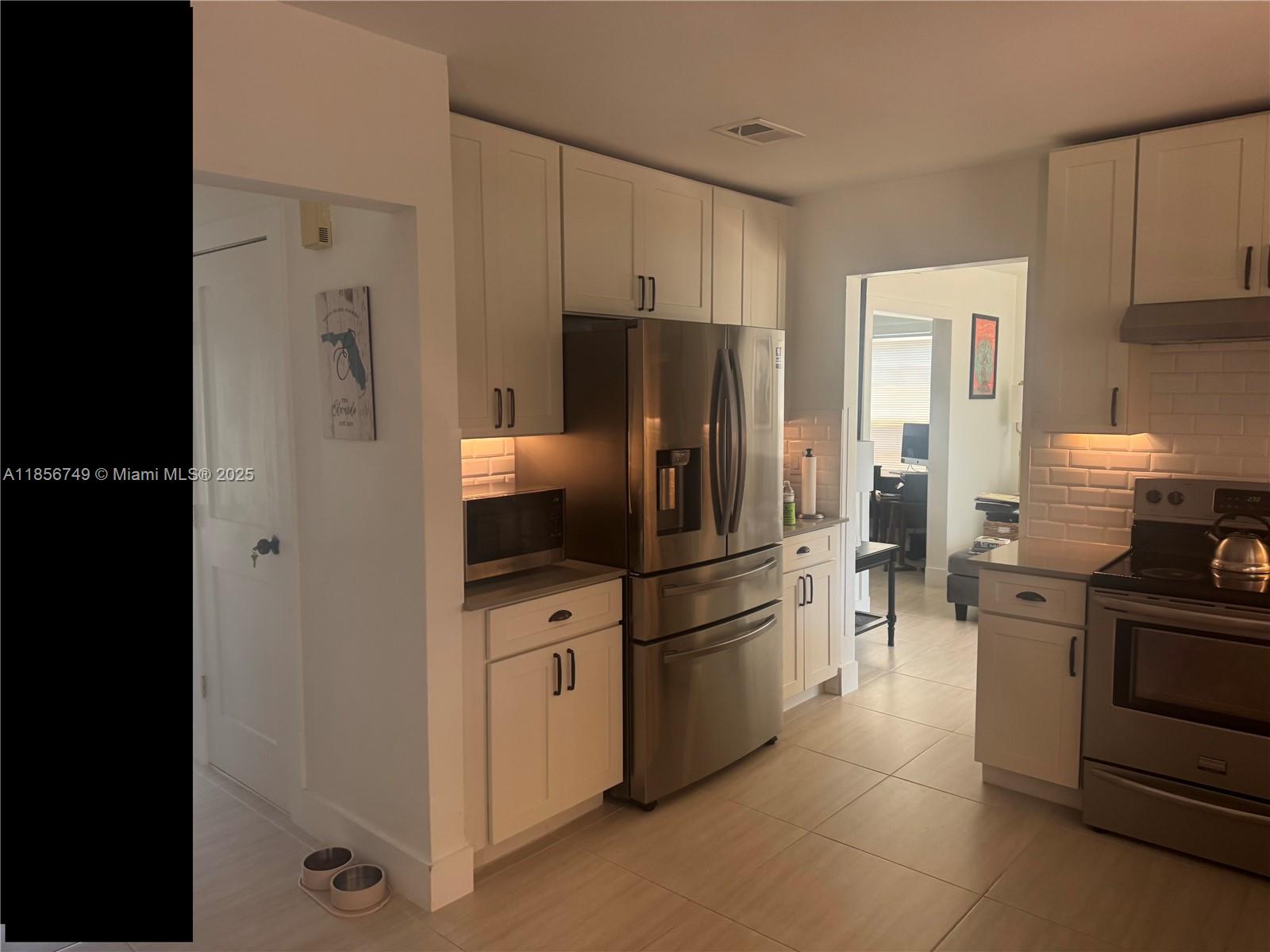 MARCO BEACH UNIT 5 - Residential