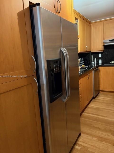 GABLES WATERWAY TOWERS CO - Residential