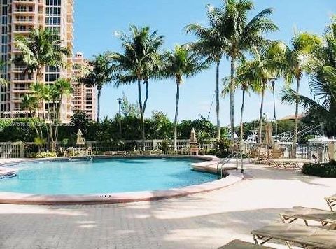 90 Edgewater Dr 505 Coral Gables FL 33133