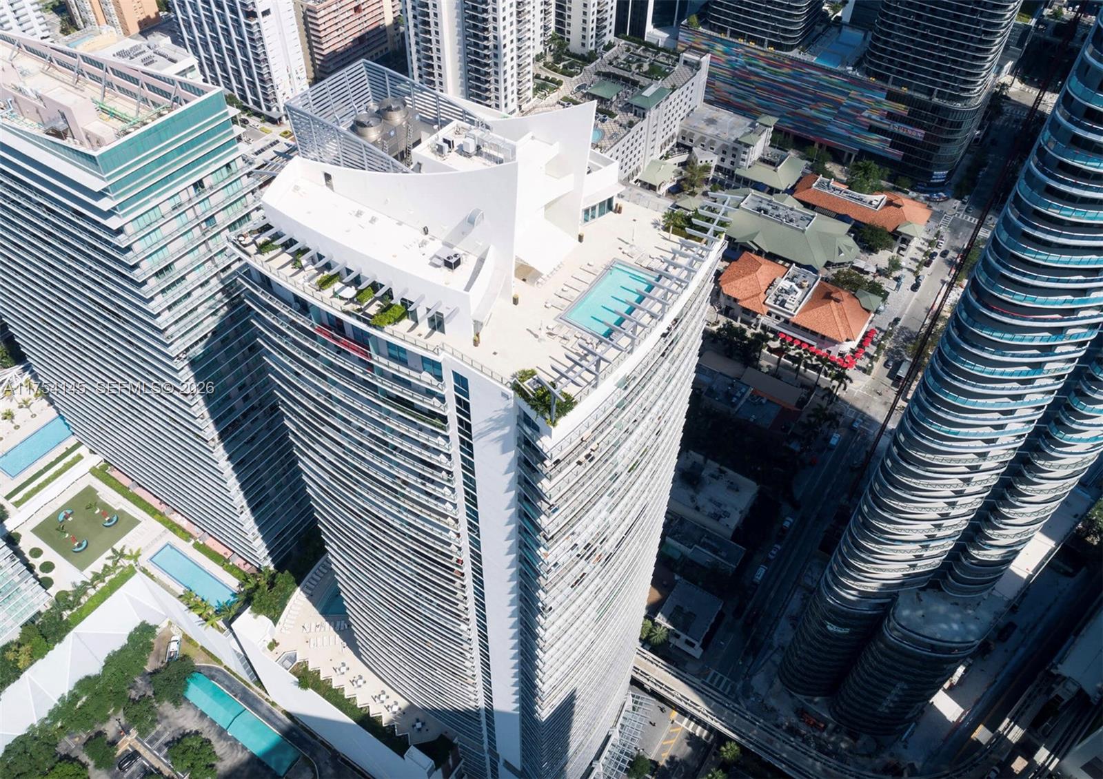 PARAISO BAYVIEWS CONDO - Residential