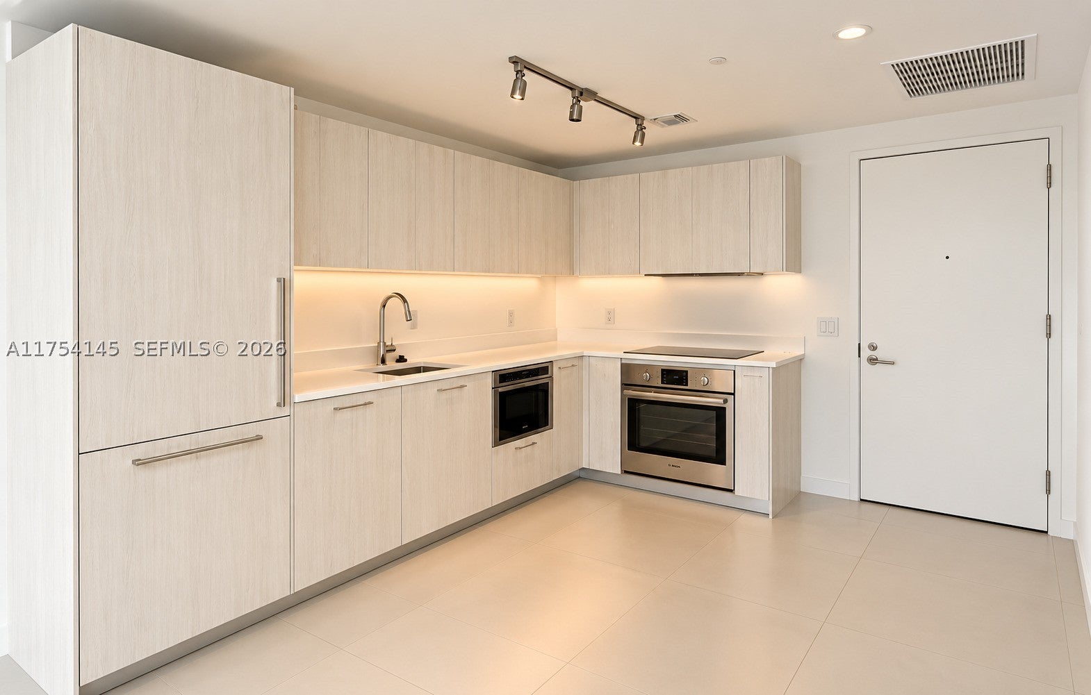 501 NE 31st St 2009