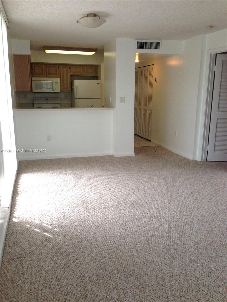 UNIVERSITY INN CONDO - Residential Lease