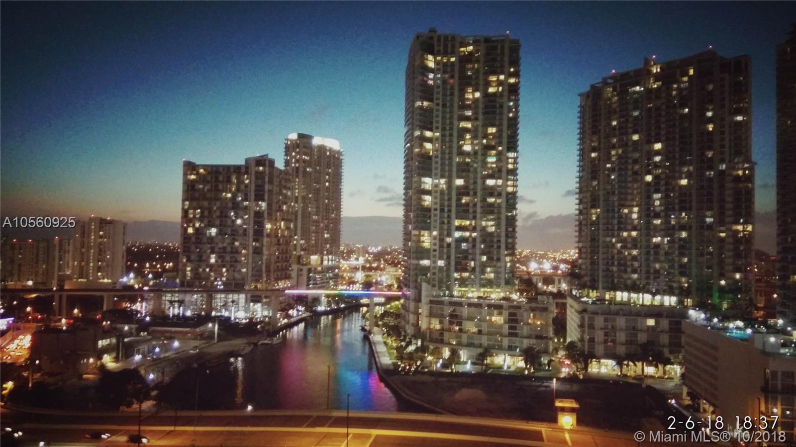 MAGNIFICENT & SPACIOUS LARGEST ONE BEDROOM IN A LUXURY WATERFRONT BUILDING WIIH STYLISH MODERN DESIGN LOBBY AND RIVER WALK PROMENADA. MARBLE FLOORS, OPEN GOURMET KITCHEN WITH STAINLESS STEEL APPLIANCES,WASHER & DRYER,CROWN MOLDING.PLENTY OF AMENITIES, SUCH AS MULTI LEVEL FITNESS AREA WITH SPA,SAUNA,STEAM ROOM,LOCKER ROOMS ,TWO (2) HEATED POOLS AND SUNDECK ON 11TH FLOOR WITH MAGNIFICENT WATER VIEW.BUSINESS CENTER AND CONCIERGE 24 HOURS AND VALET PARKING. WALKING DISTANCE OF BRICKELL CITY CENTER,MARY BRICKELL,METRO MOVER,DOWTOWN AND WHOLE FOODS. EASY TO SHOW.