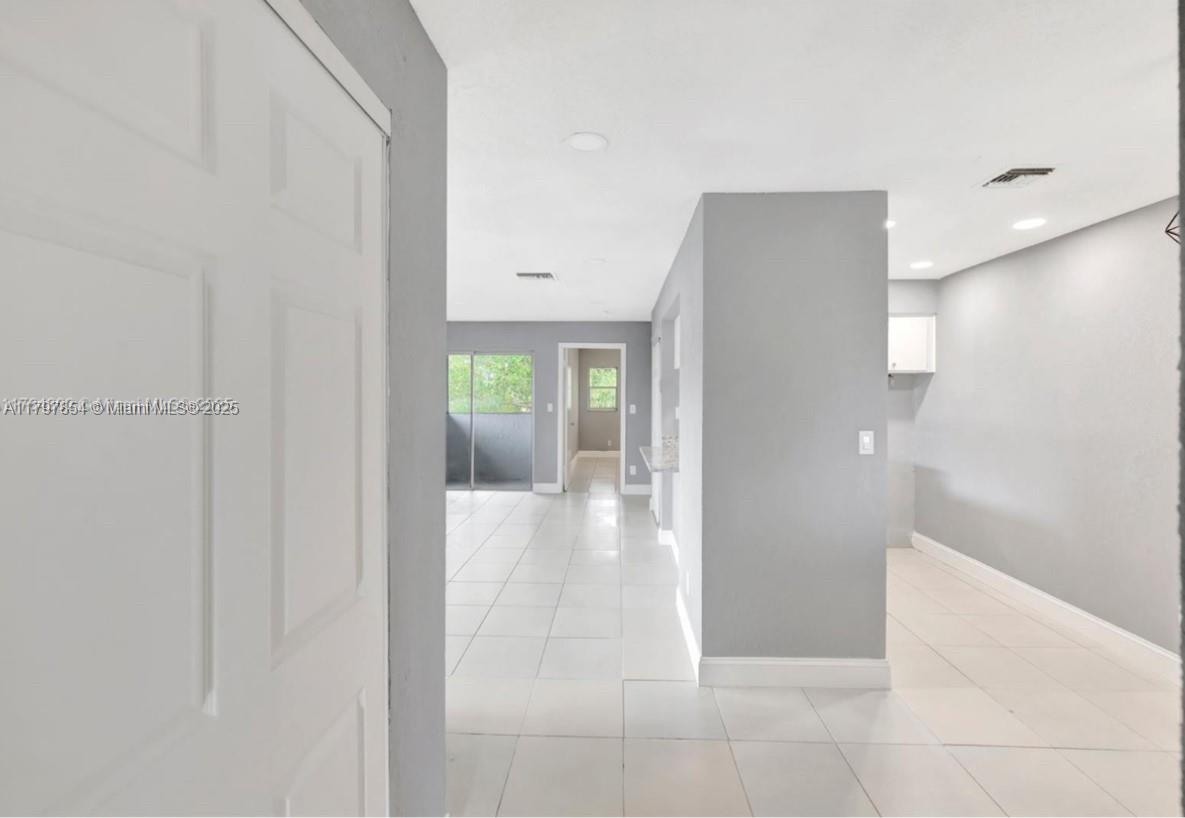 Rental Property at 825 Sw 10th St C, Hallandale Beach, Broward County, Florida - Bedrooms: 2 
Bathrooms: 2  - $2,200 MO.