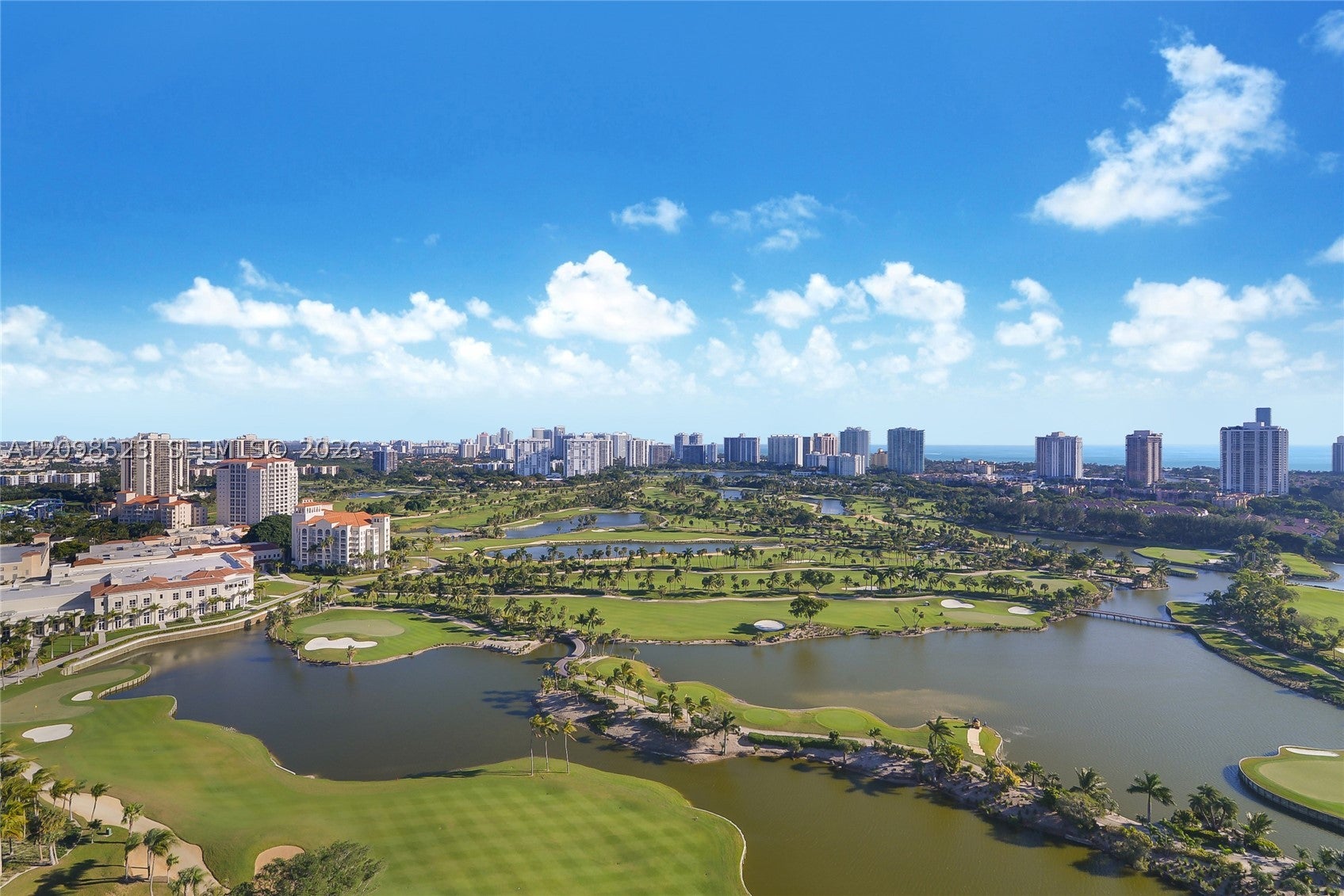 19501 W Country Club Dr PH-02