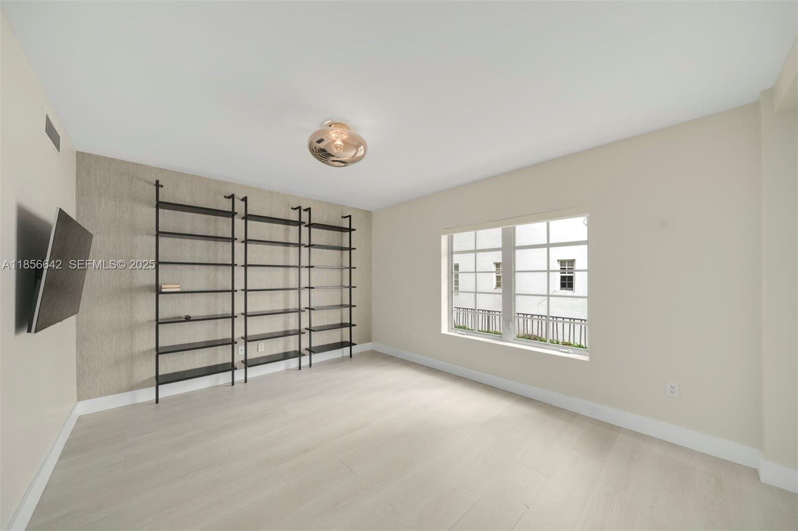 ARTECITY GOVERNOR CONDO - Residential