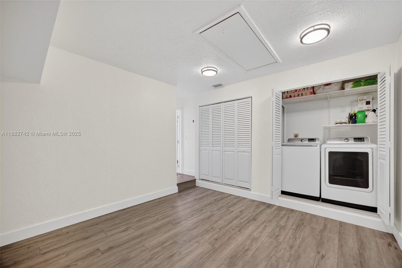 WESTWIND LAKES SEC 5 - Residential