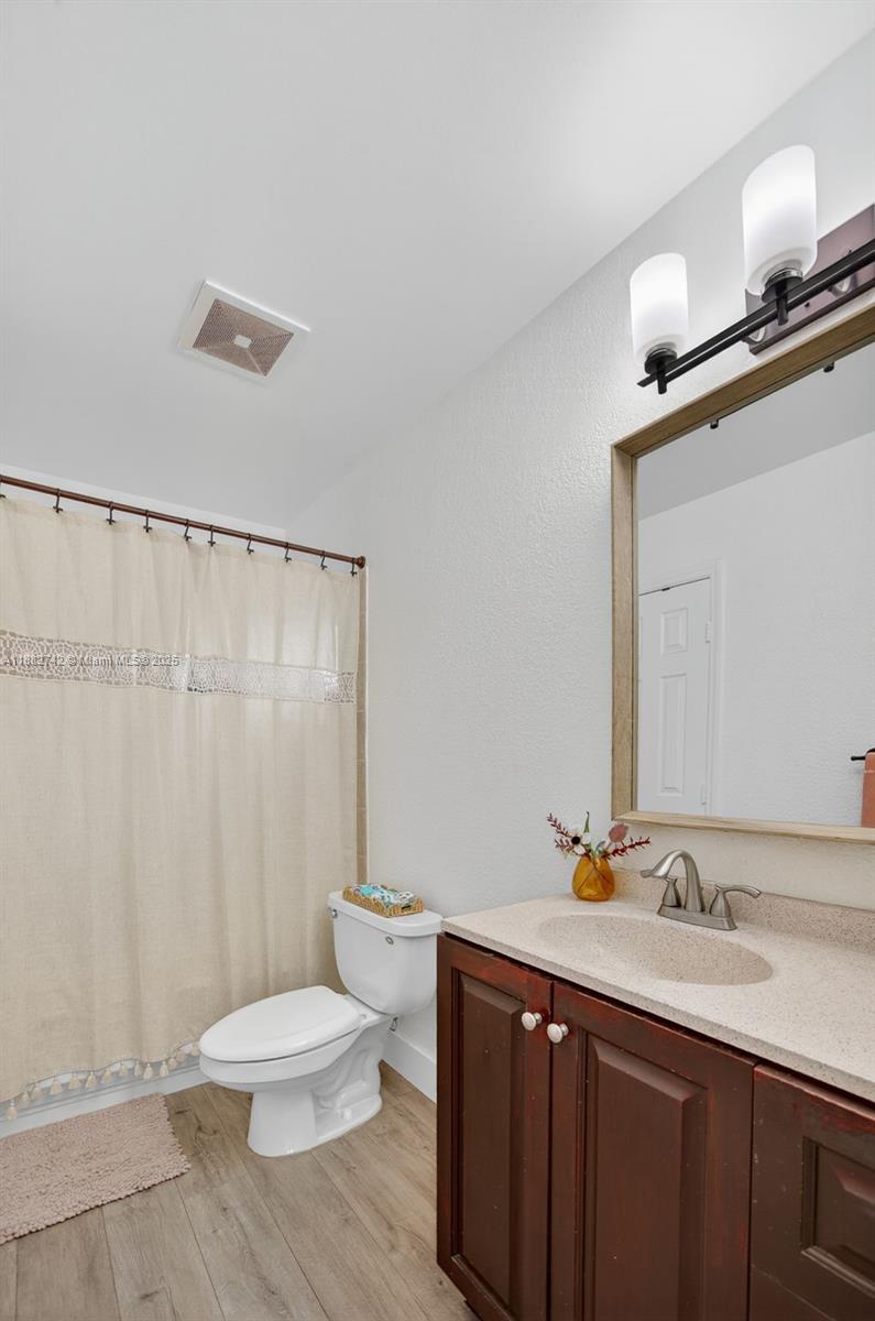 WESTWIND LAKES SEC 5 - Residential