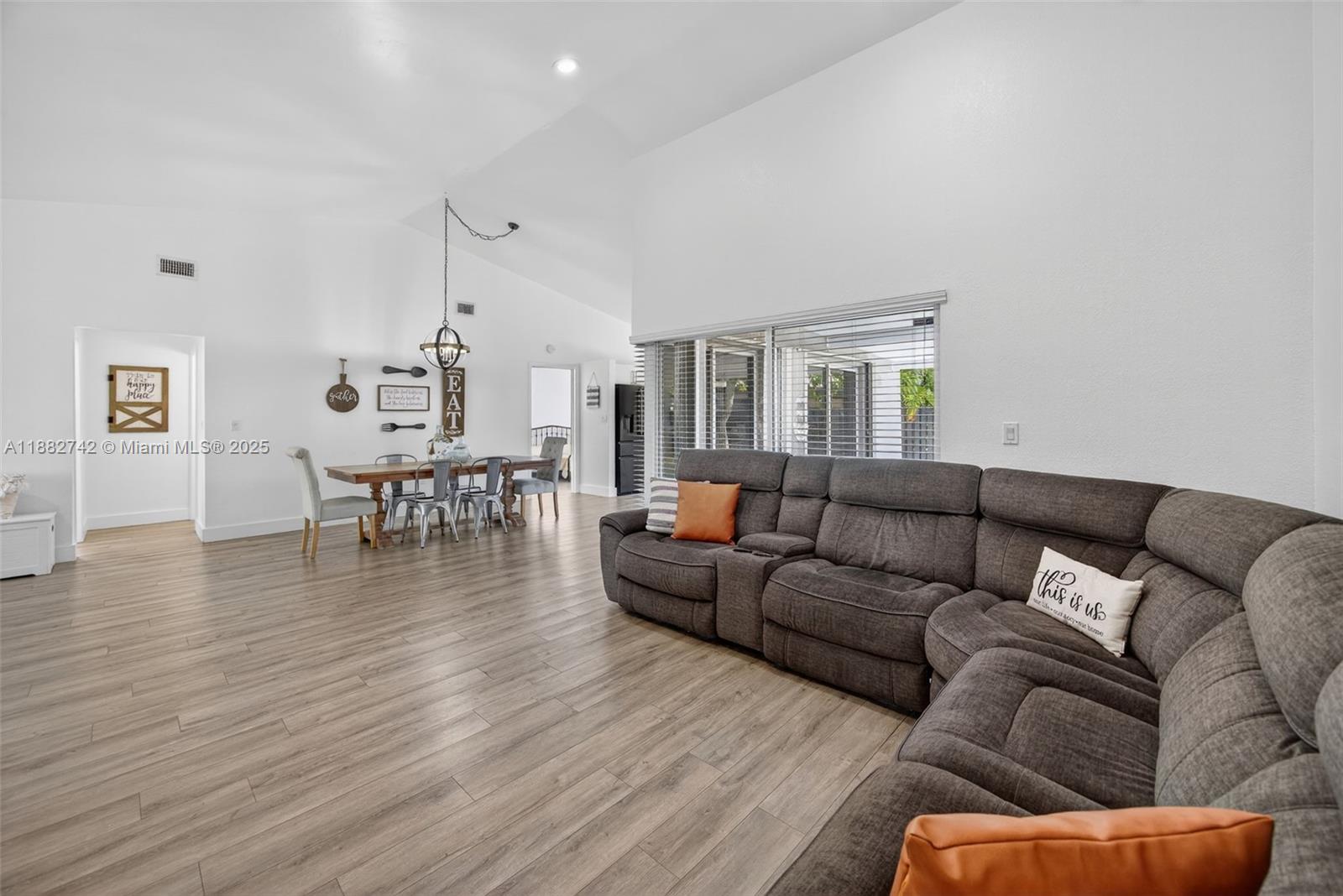 WESTWIND LAKES SEC 5 - Residential