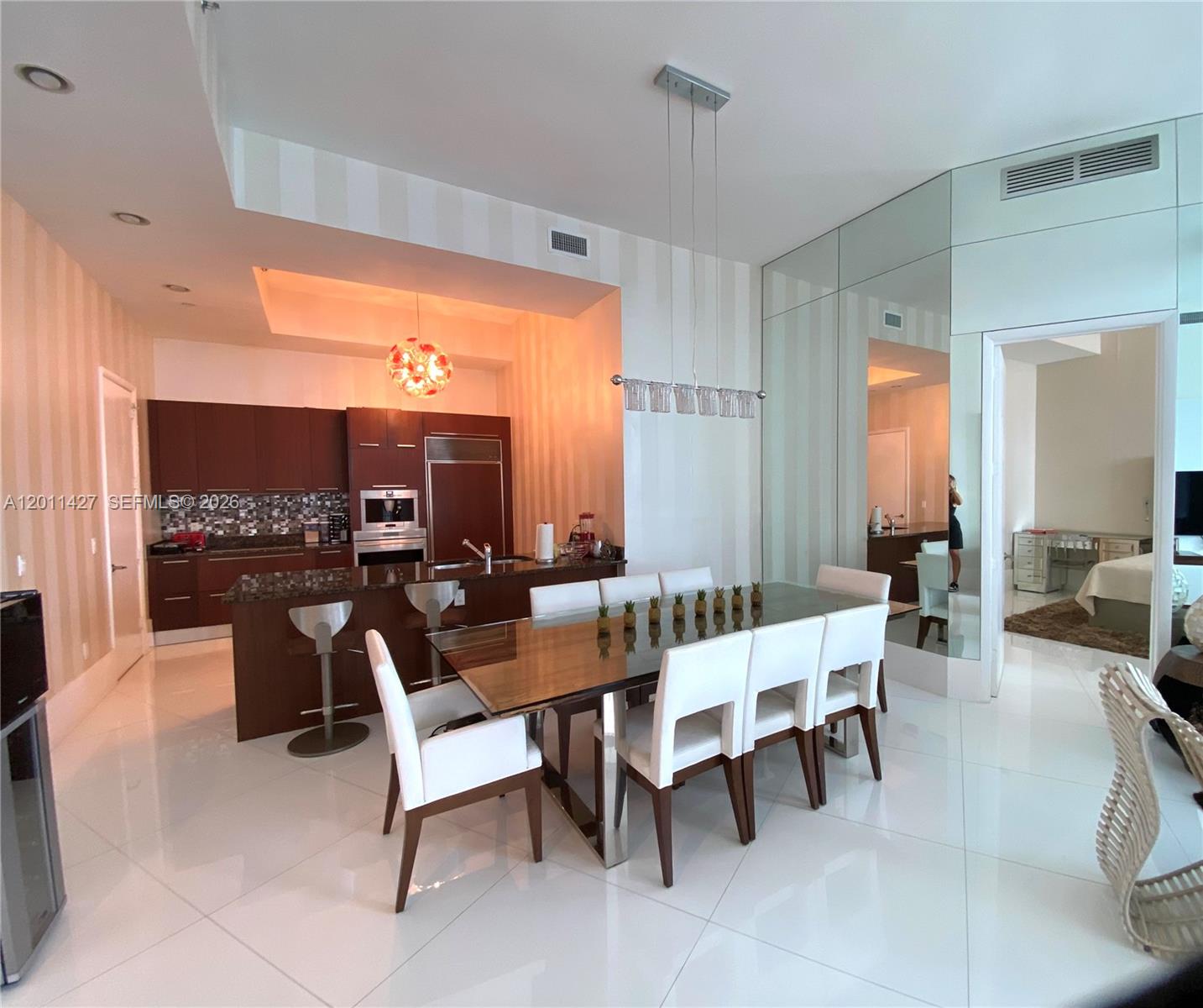 TDR TOWER III CONDO - Residential Lease