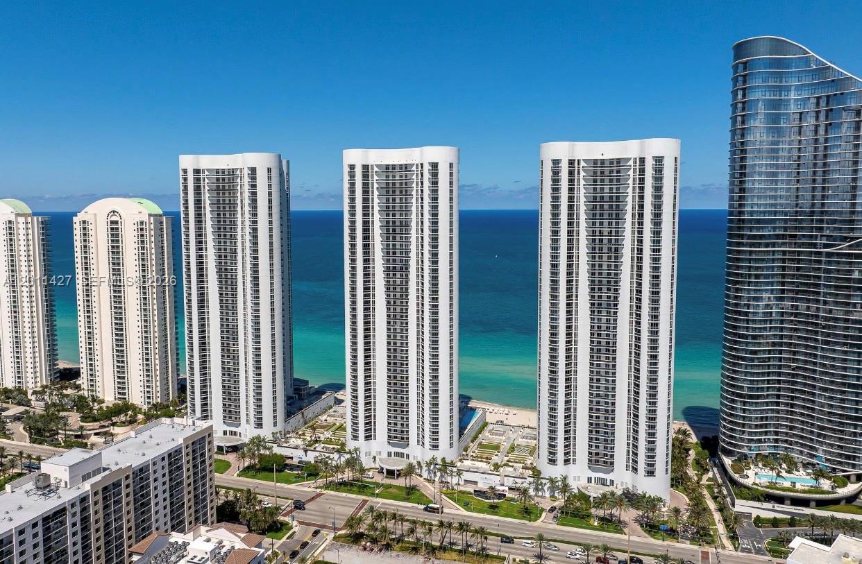 TDR TOWER III CONDO - Residential Lease