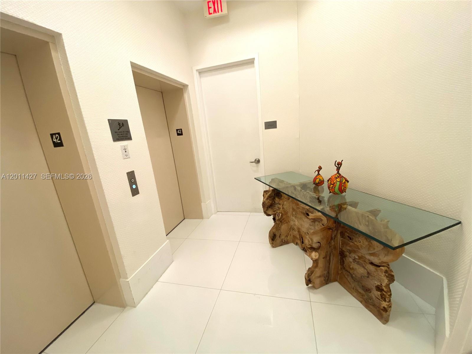 TDR TOWER III CONDO - Residential Lease