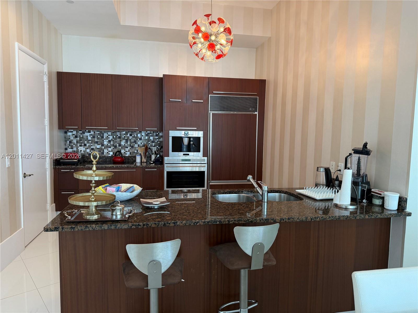 TDR TOWER III CONDO - Residential Lease