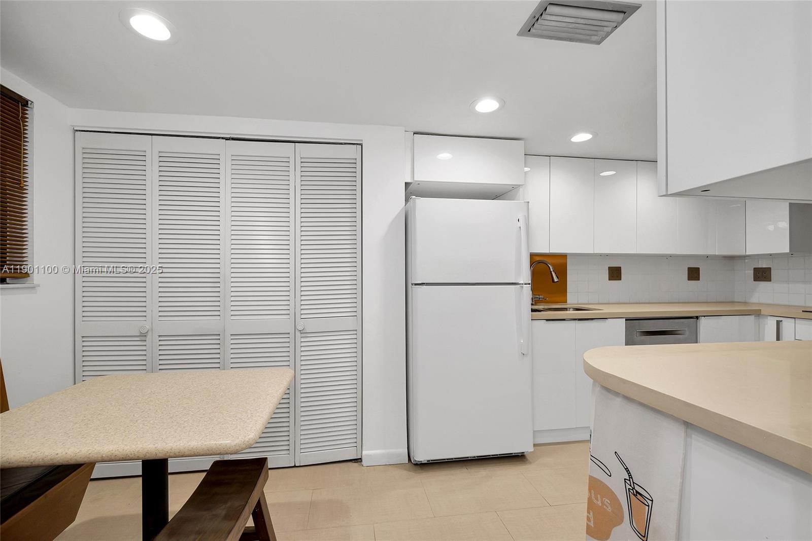 BILTMORE COURT VILLAS CON - Residential Lease