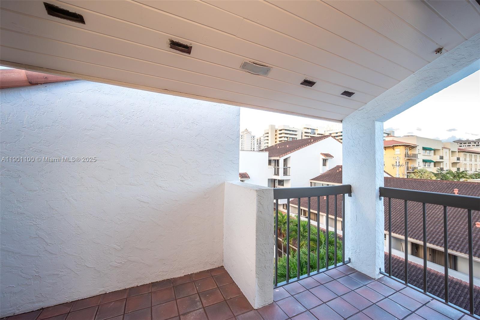 BILTMORE COURT VILLAS CON - Residential Lease