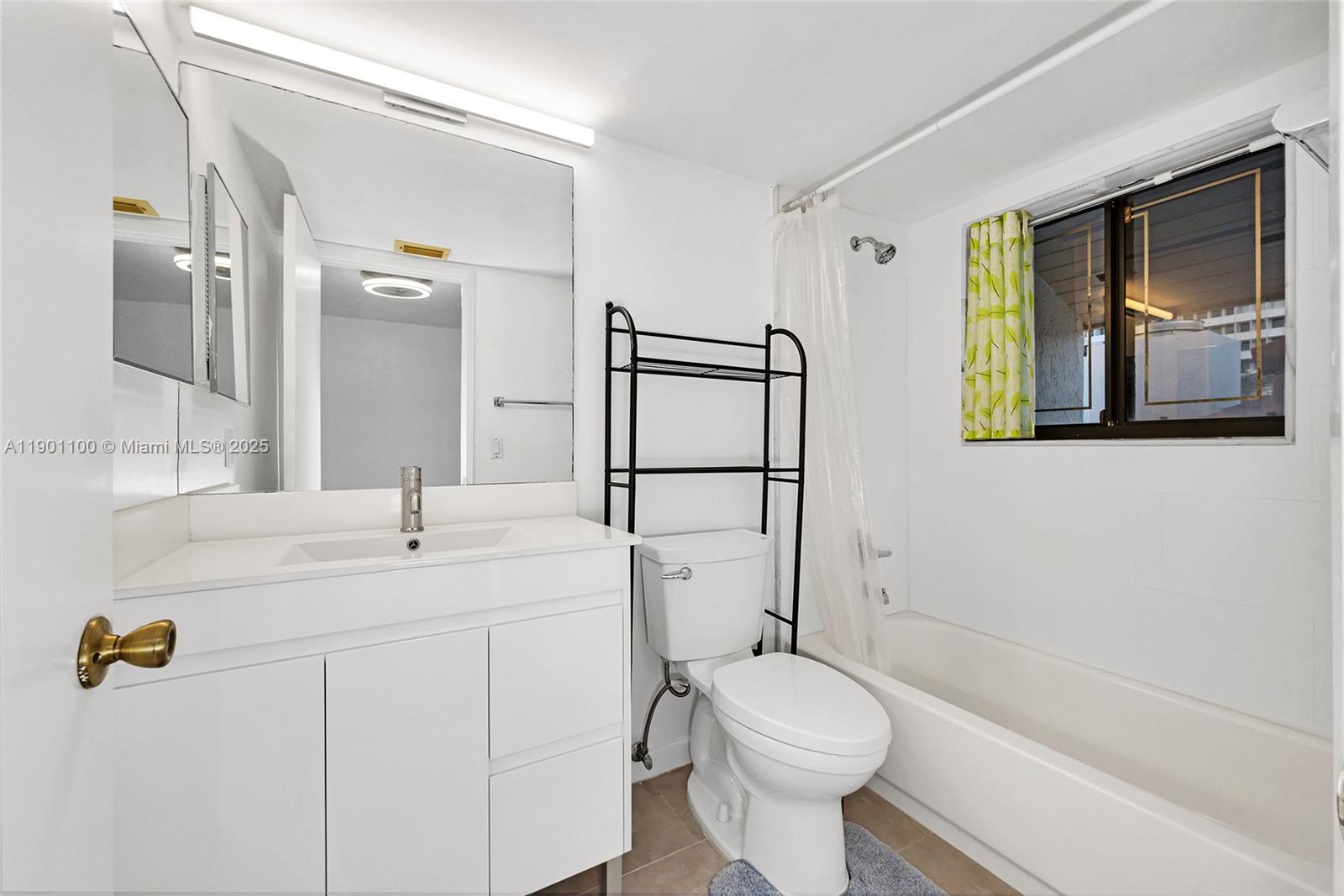 BILTMORE COURT VILLAS CON - Residential Lease