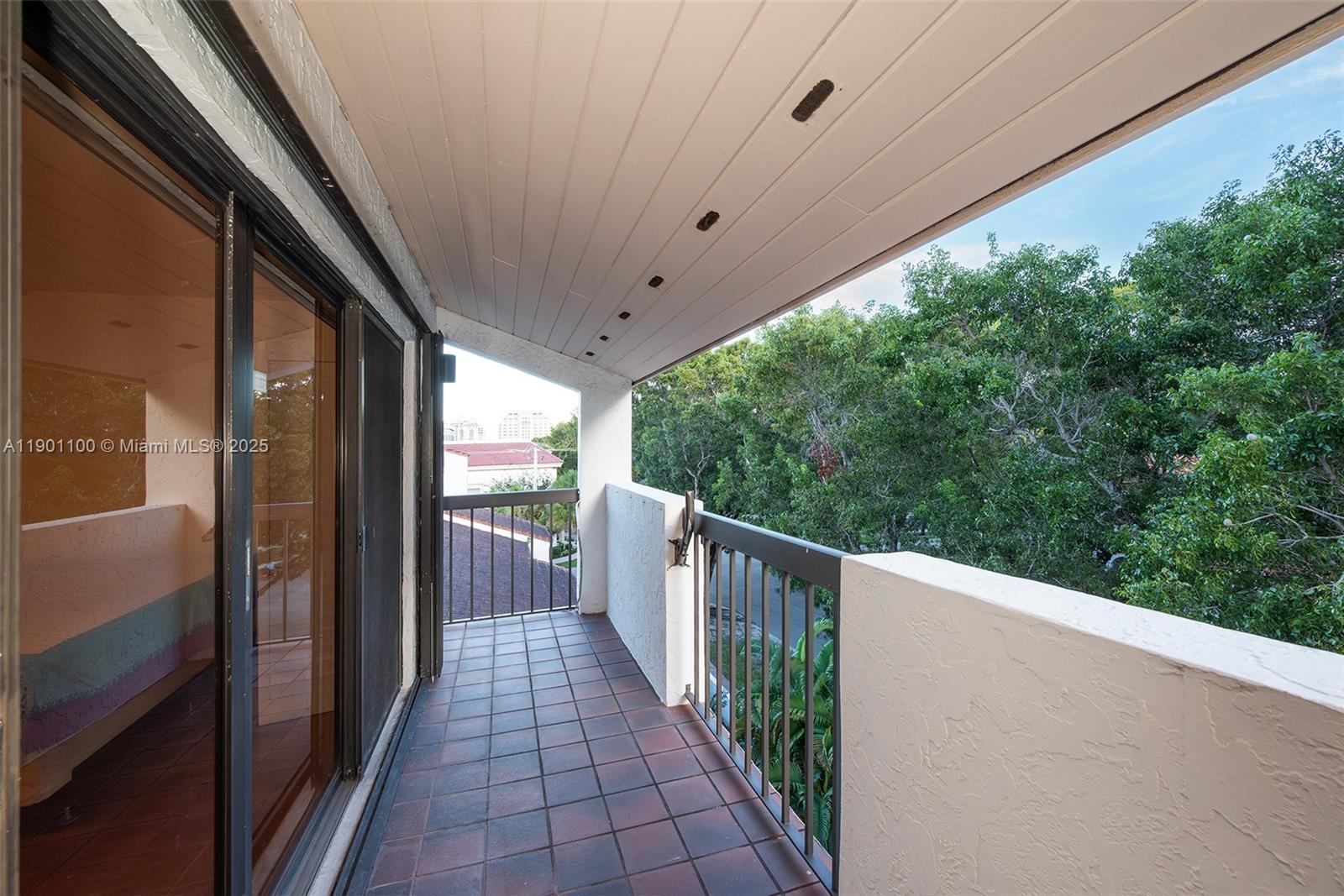 BILTMORE COURT VILLAS CON - Residential Lease