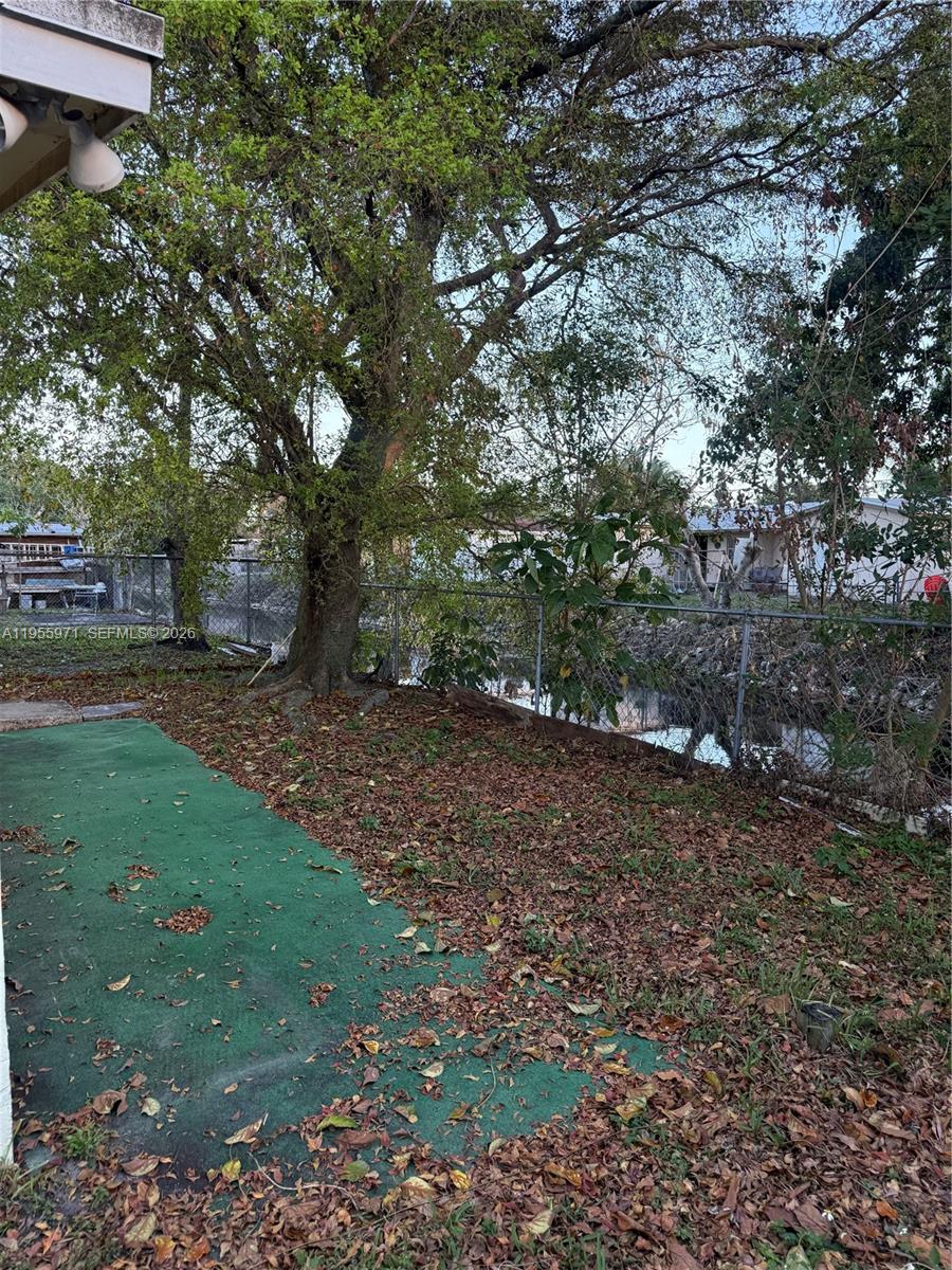 BROADVIEW COUNTRY CLUB - Residential