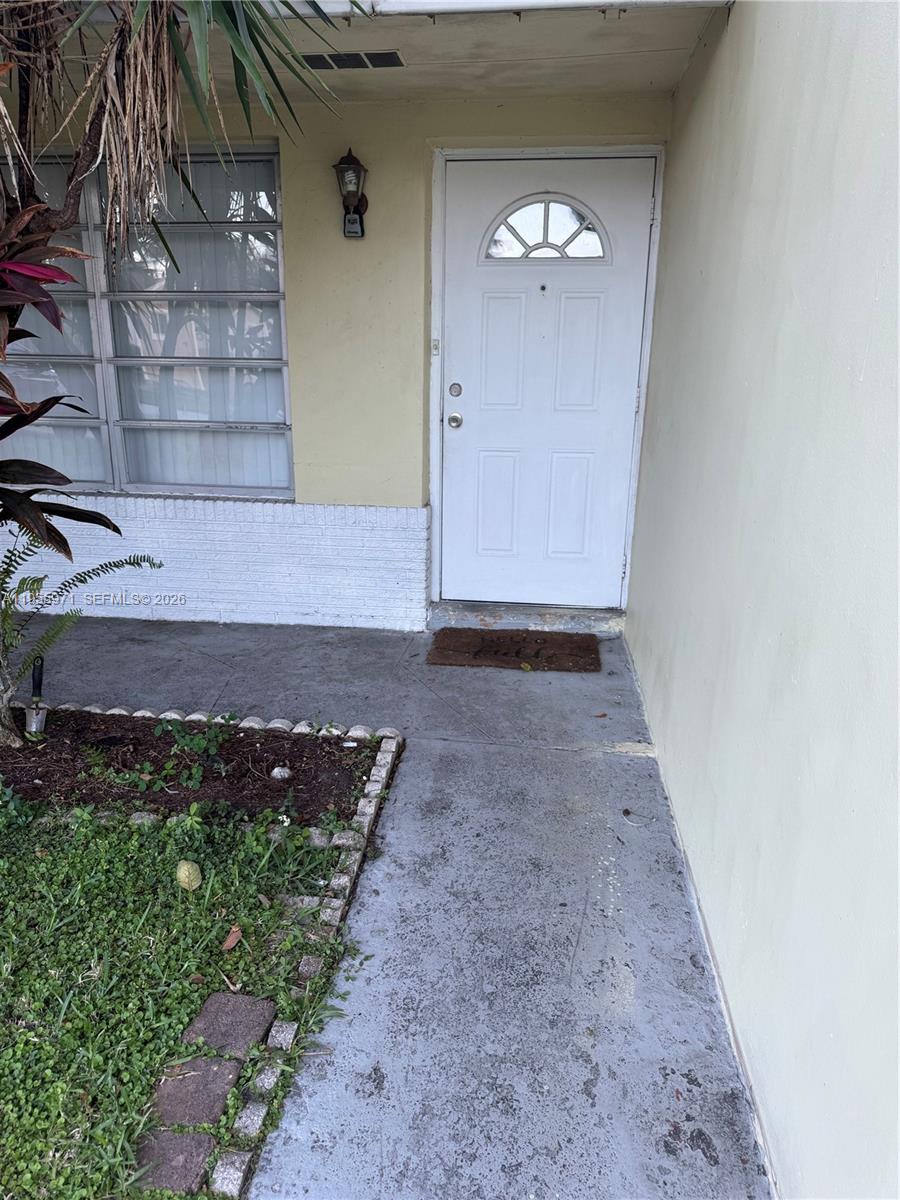 BROADVIEW COUNTRY CLUB - Residential