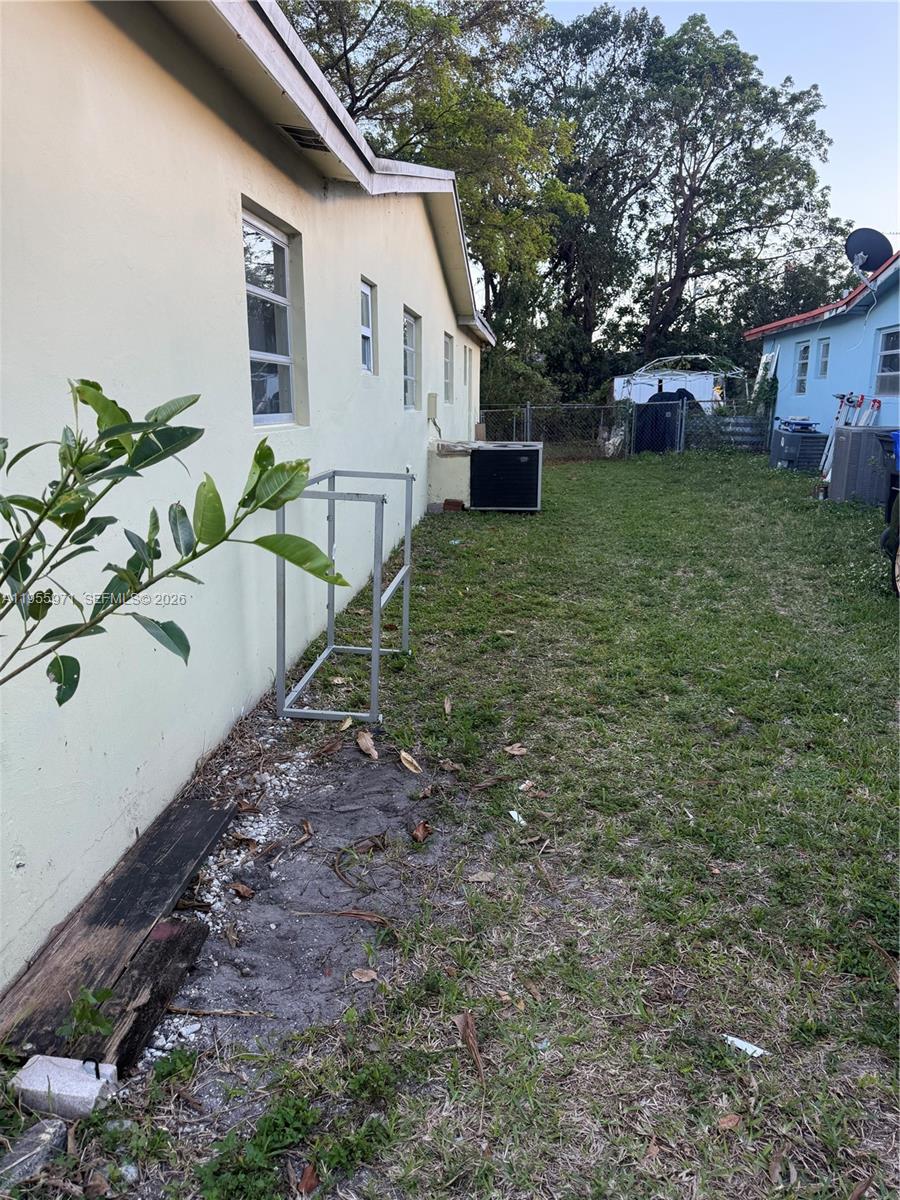 BROADVIEW COUNTRY CLUB - Residential