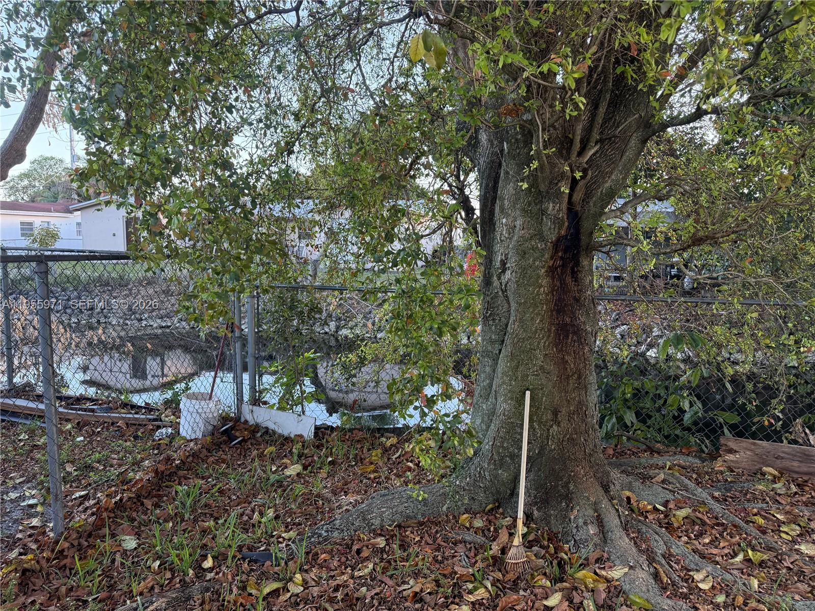 BROADVIEW COUNTRY CLUB - Residential