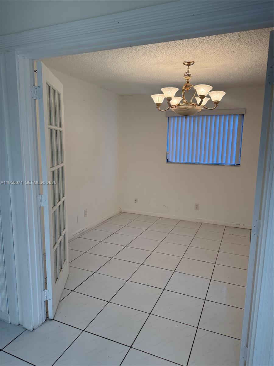 BROADVIEW COUNTRY CLUB - Residential