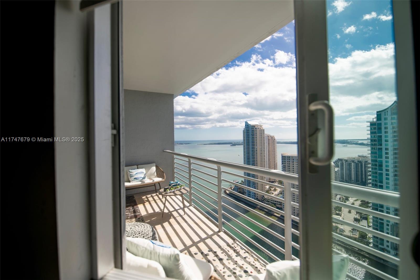 Property for Sale at 325 S Biscayne Blvd 4115, Miami, Broward County, Florida - Bedrooms: 2 
Bathrooms: 2  - $679,000