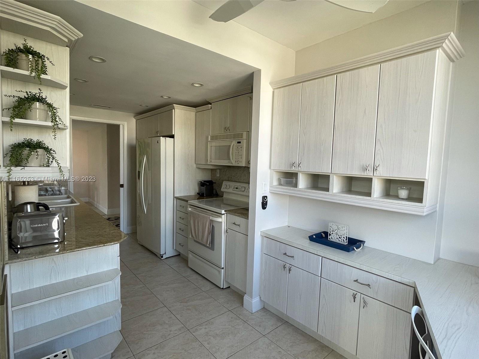 101 Crandon Blvd 473