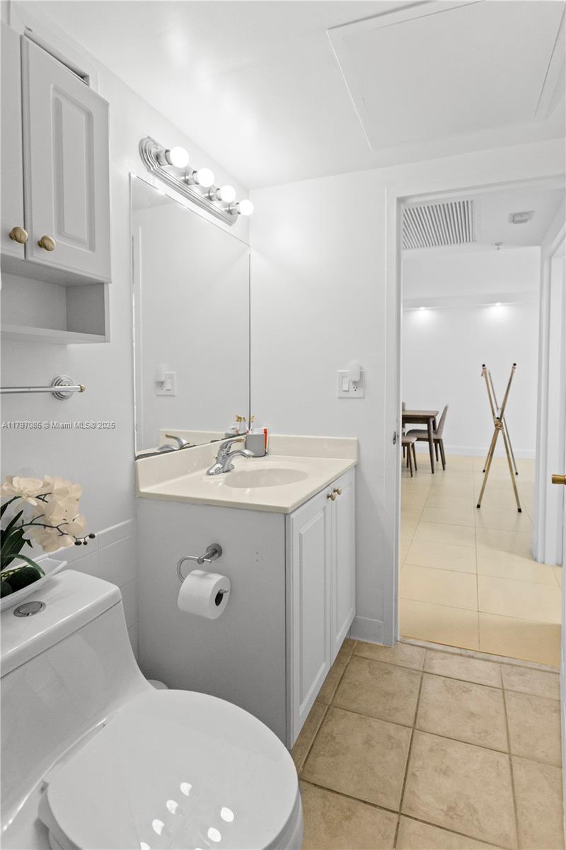 WAVE CONDO - Residential
