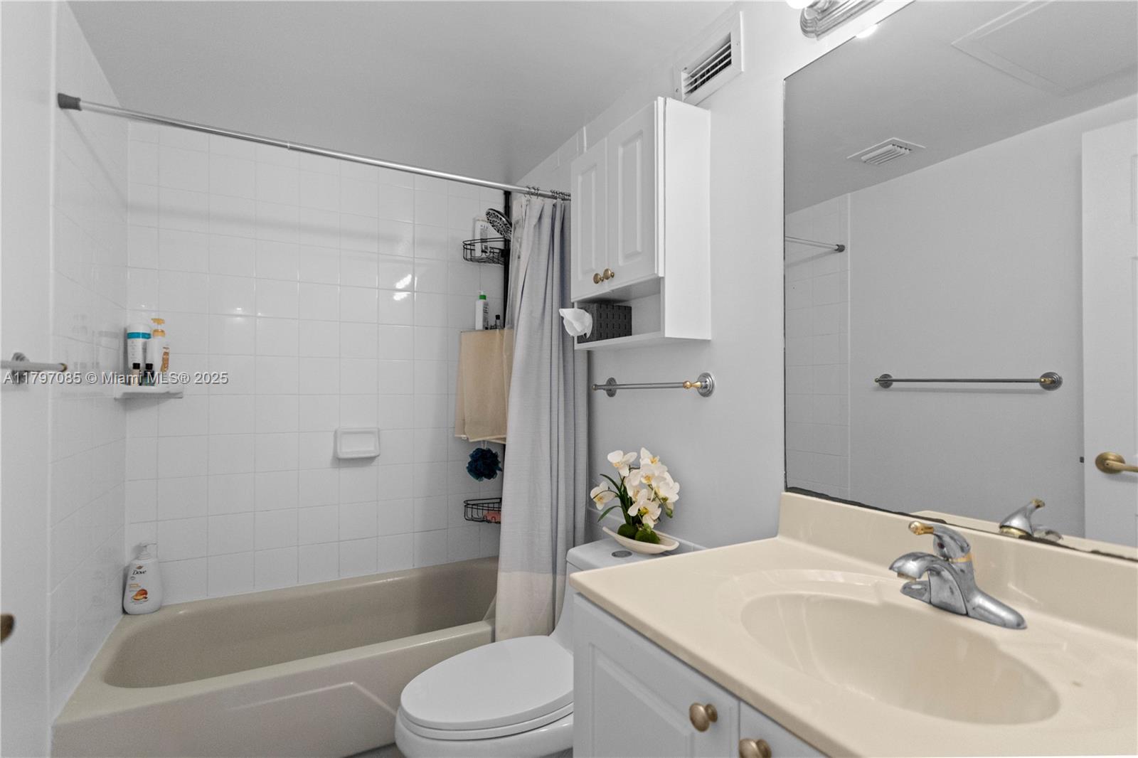 WAVE CONDO - Residential