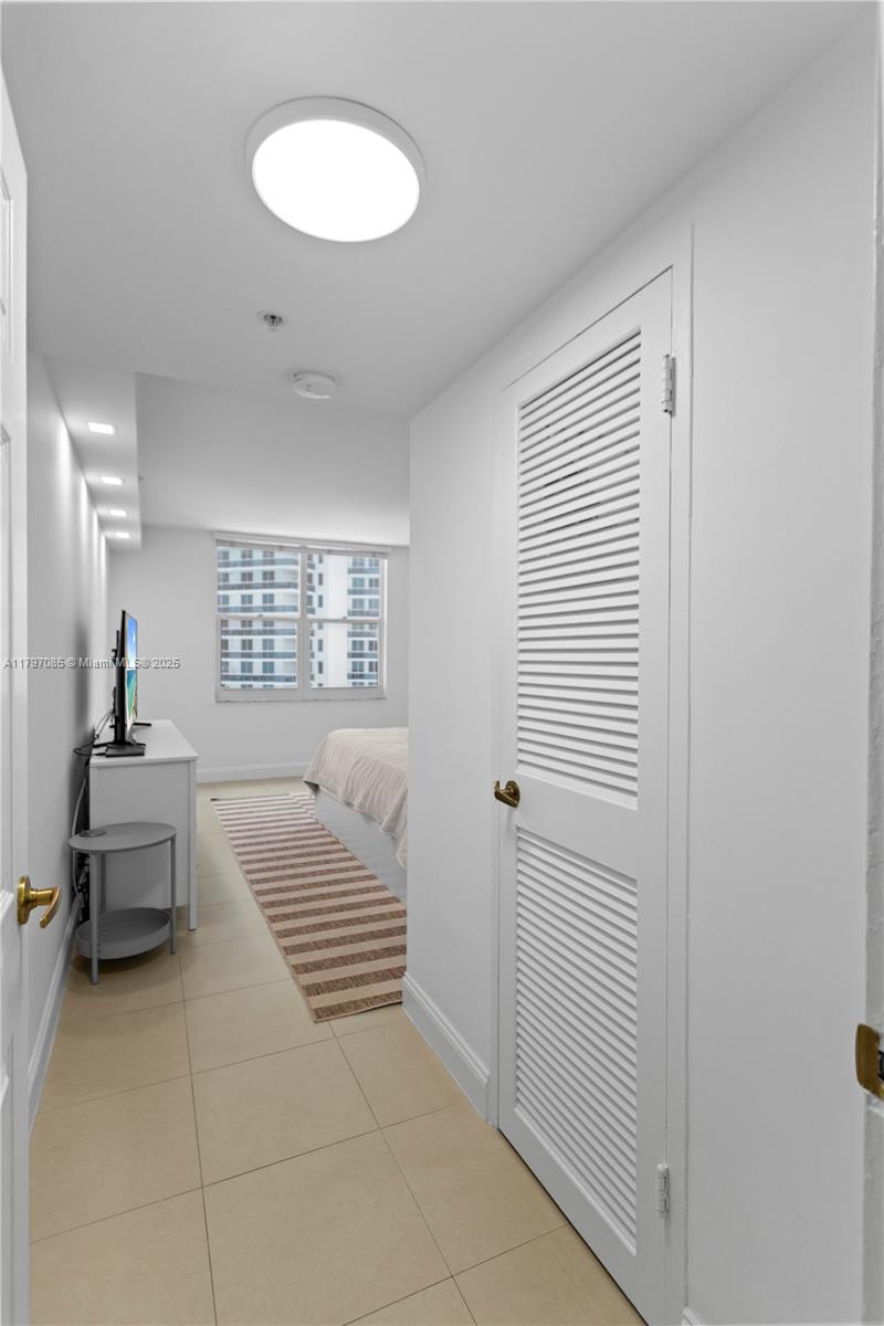 WAVE CONDO - Residential