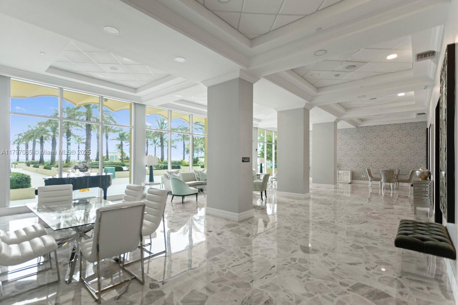 WAVE CONDO - Residential