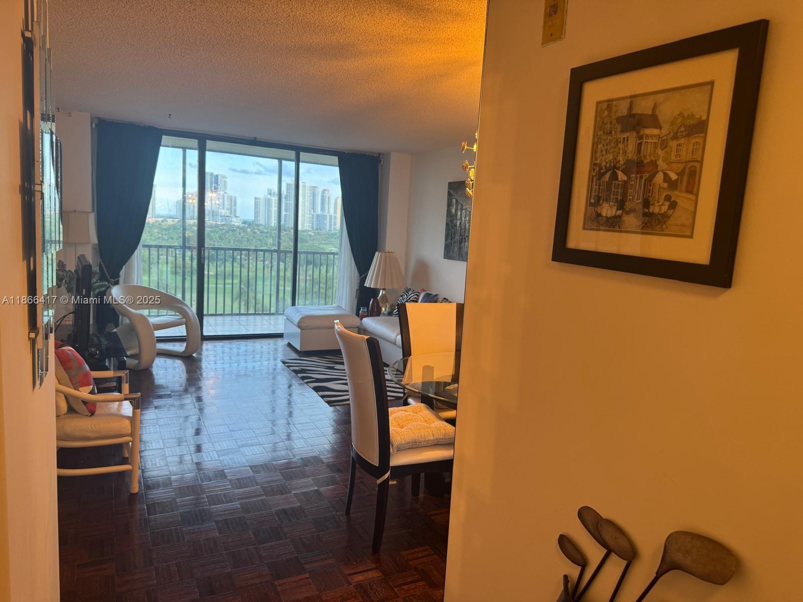20335 W Country Club Dr 1105