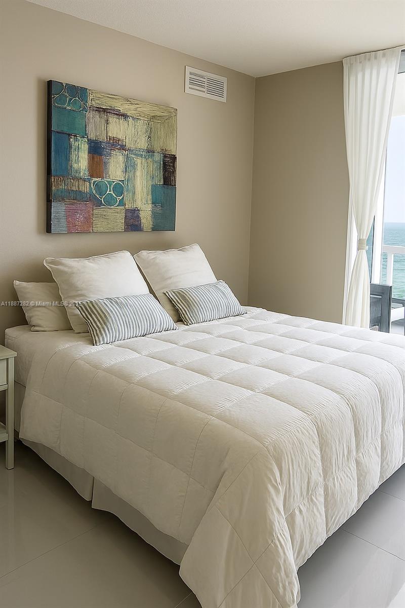 ST TROPEZ ON THE BAY III - Residential Lease