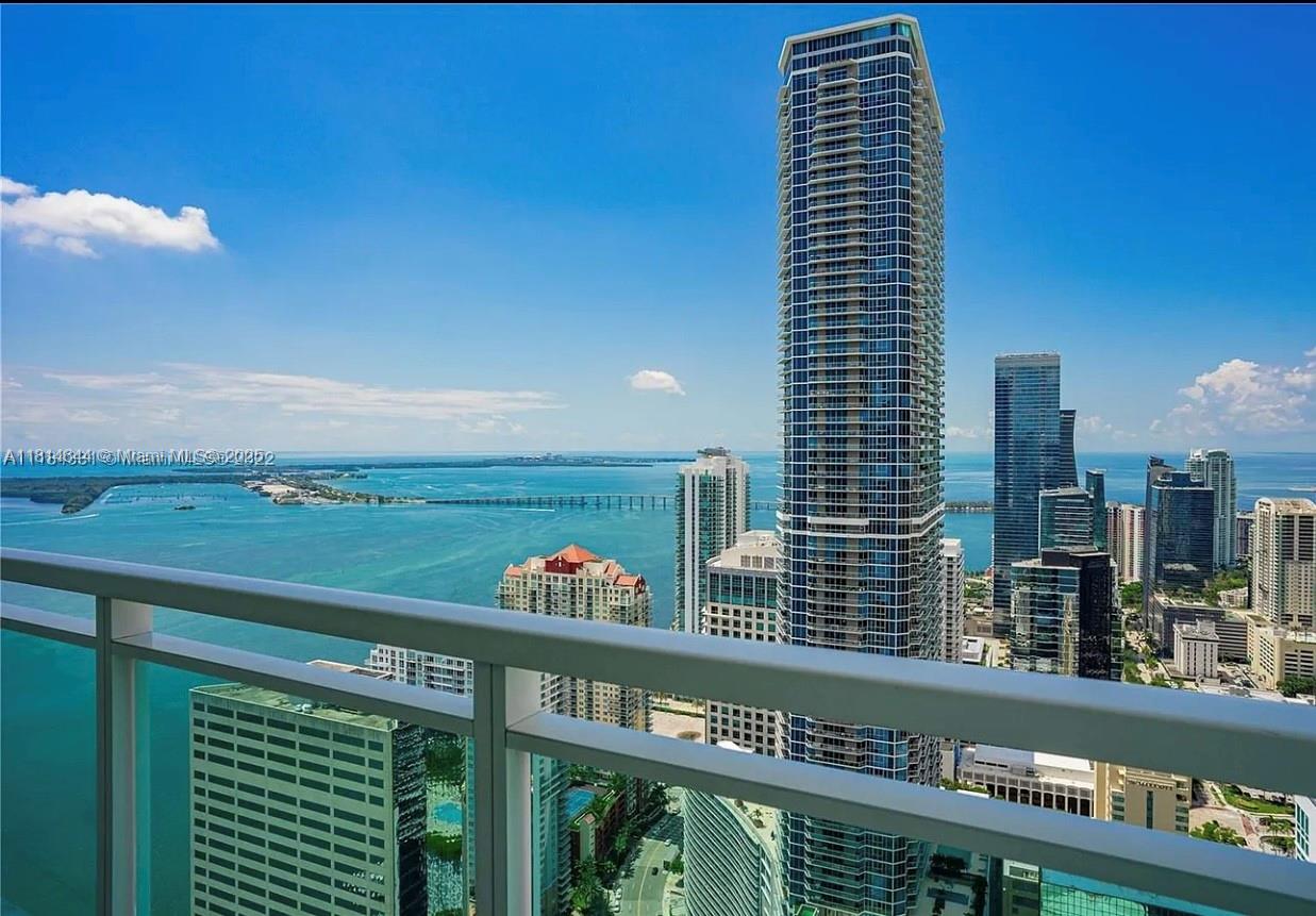 950 Brickell Bay Dr 5305, Miami, Broward County, Florida - 2 Bedrooms  
2 Bathrooms - 