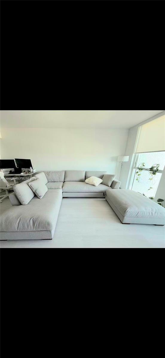 VIZCAYNE NORTH CONDO - Residential